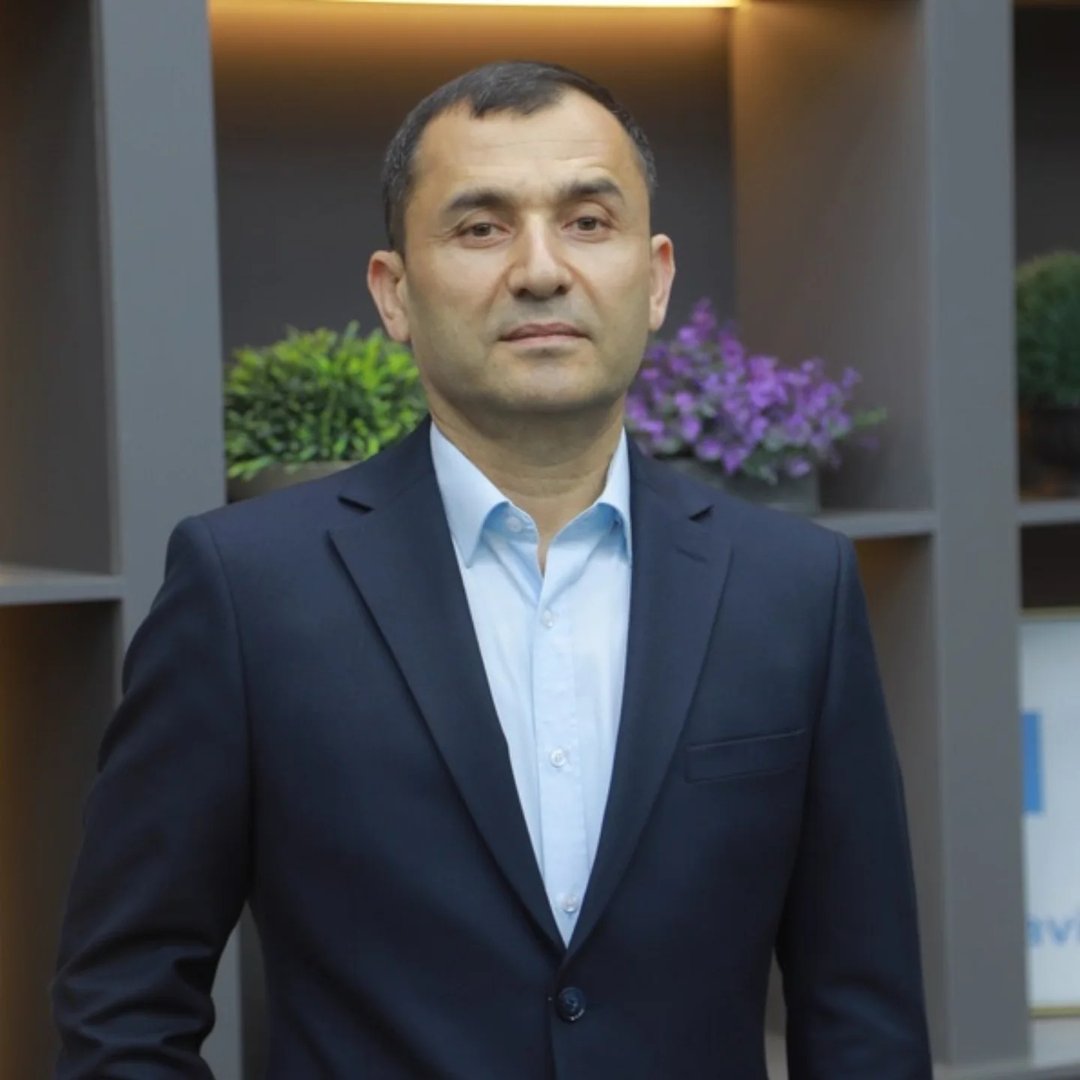 Akbar Avezov